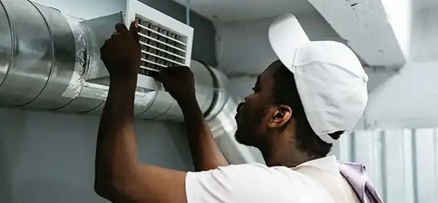 Our Licensed And Insured Cleaners in Tillmans Corner, AL